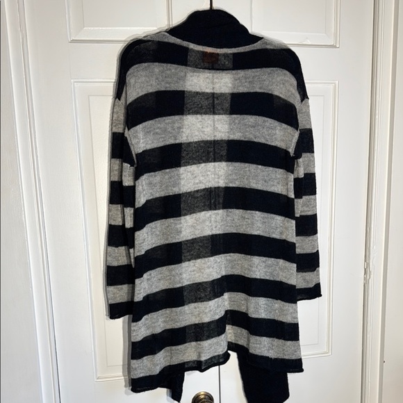 EUC Tory Burch Black and Gray Lightweight Open Front Cardigan Shawl Collar - Picture 2 of 8